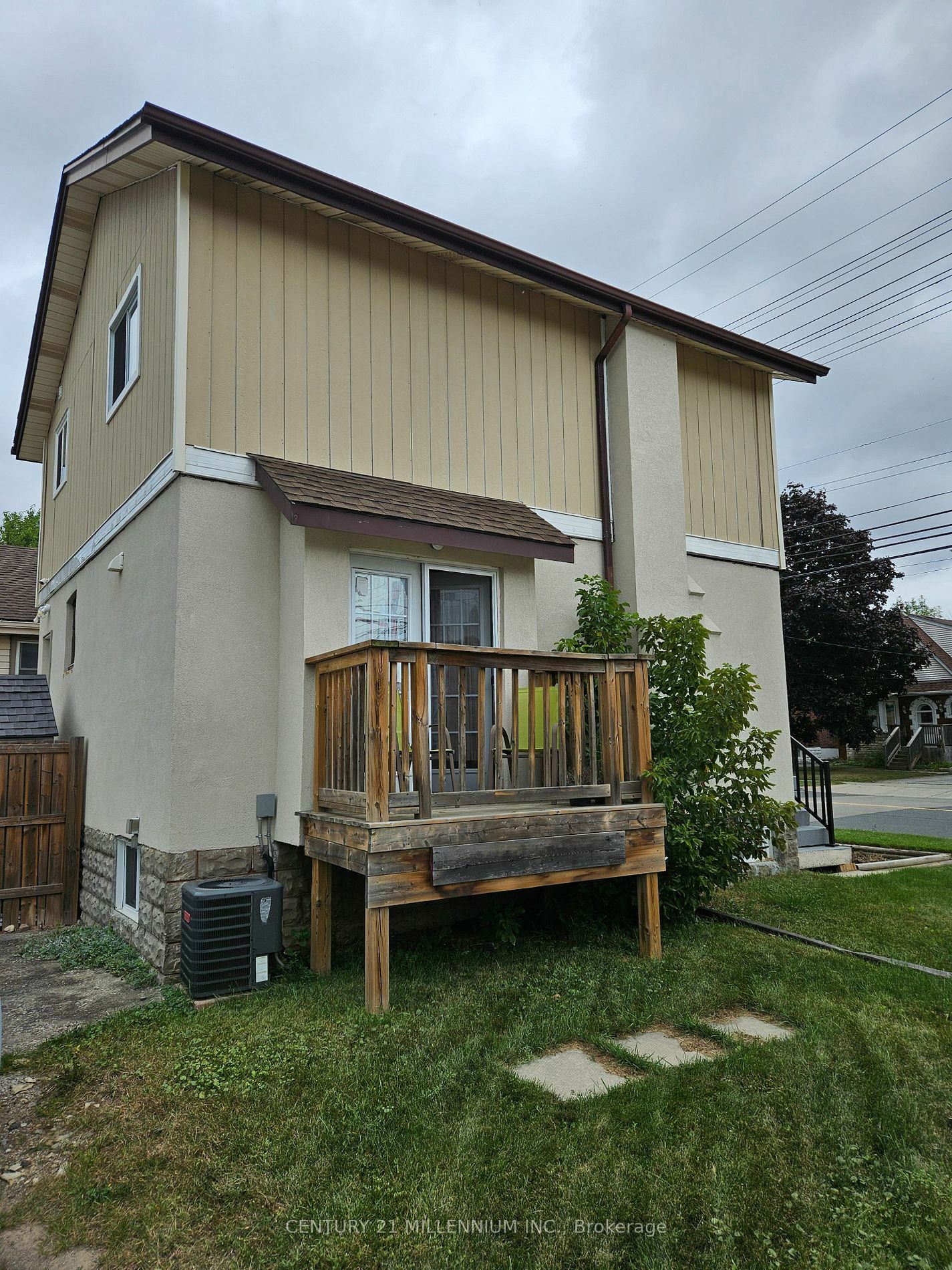 Photo de la propriété:  424 Upper Wentworth St  ON L9A 4T5 