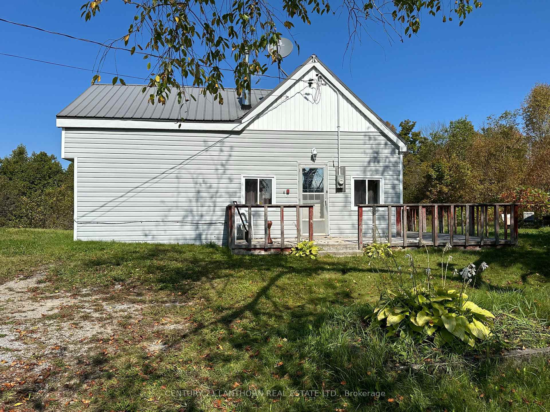 Property Photo: 2239 Weslemkoon Lake Road ON K0L 1W0