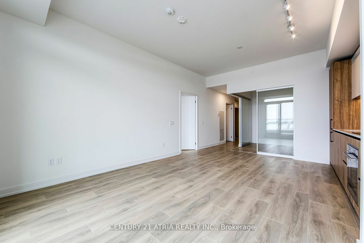 Property Photo:  150 Logan Ave 705  ON M4M 1C3 