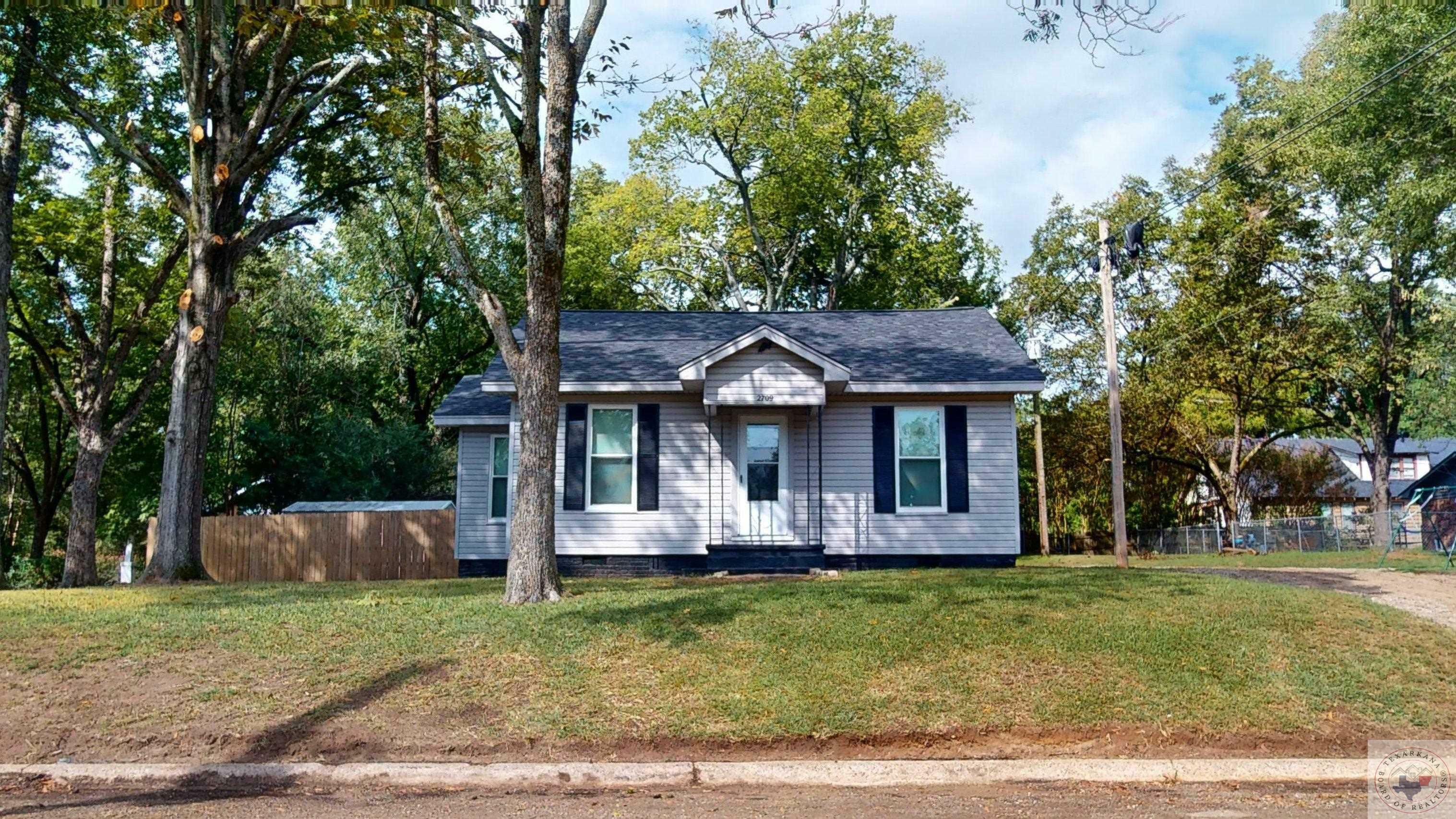 2709 Hickory Street  Texarkana AR 71854 photo