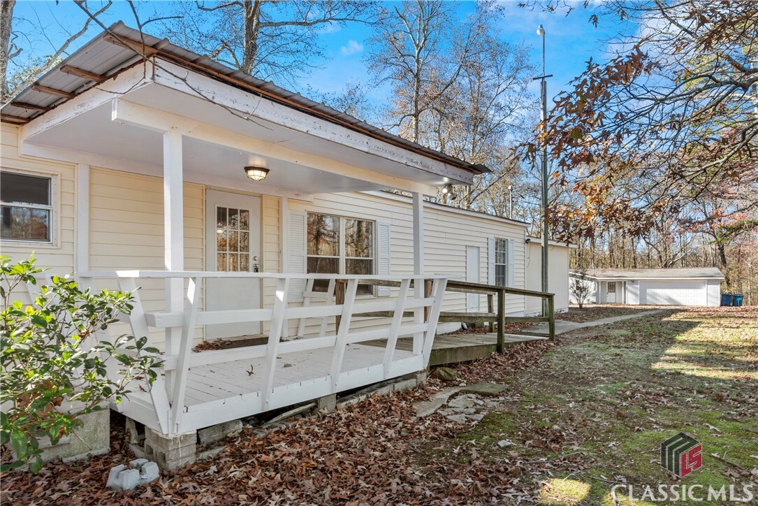 Property Photo:  905 Adams Duncan Road  GA 30646 