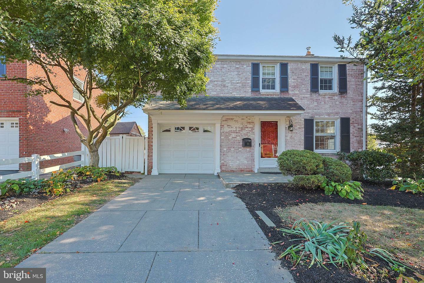 Property Photo: 19 Harmil Road PA 19008