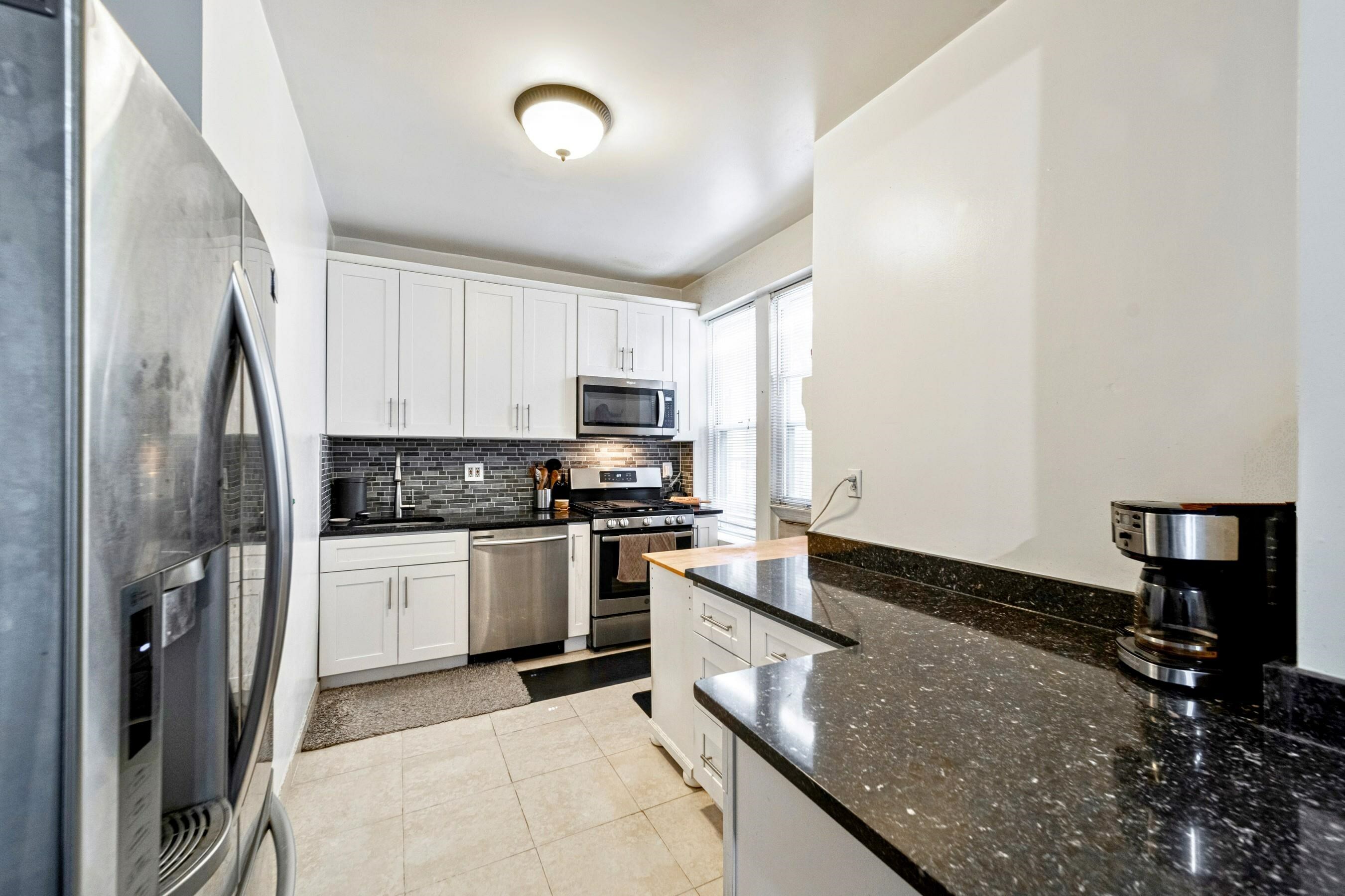 Property Photo:  282 Magnolia Ave 6  NJ 07306 