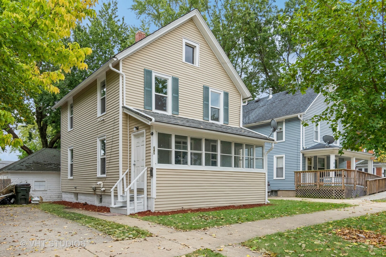 Property Photo:  645 Wilder Street  IL 60506 