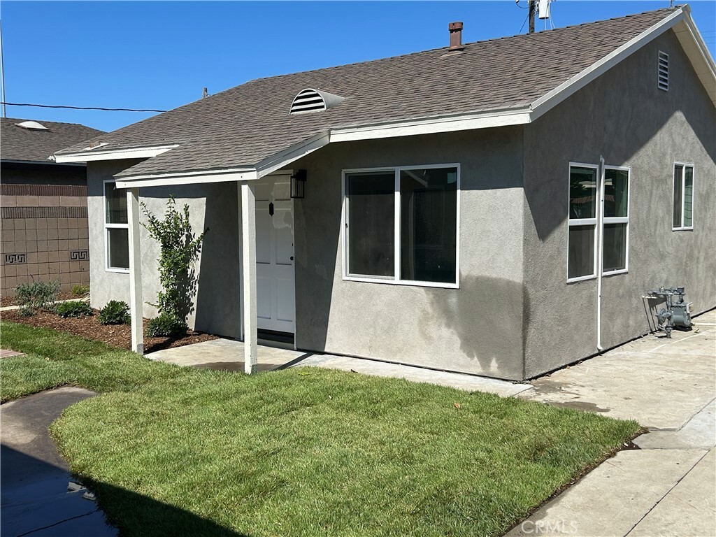 Property Photo:  1331 W Papeete Street  CA 90744 