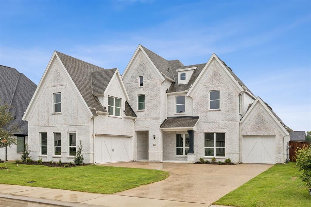 Property Photo: 2830 Shane Drive TX 76065