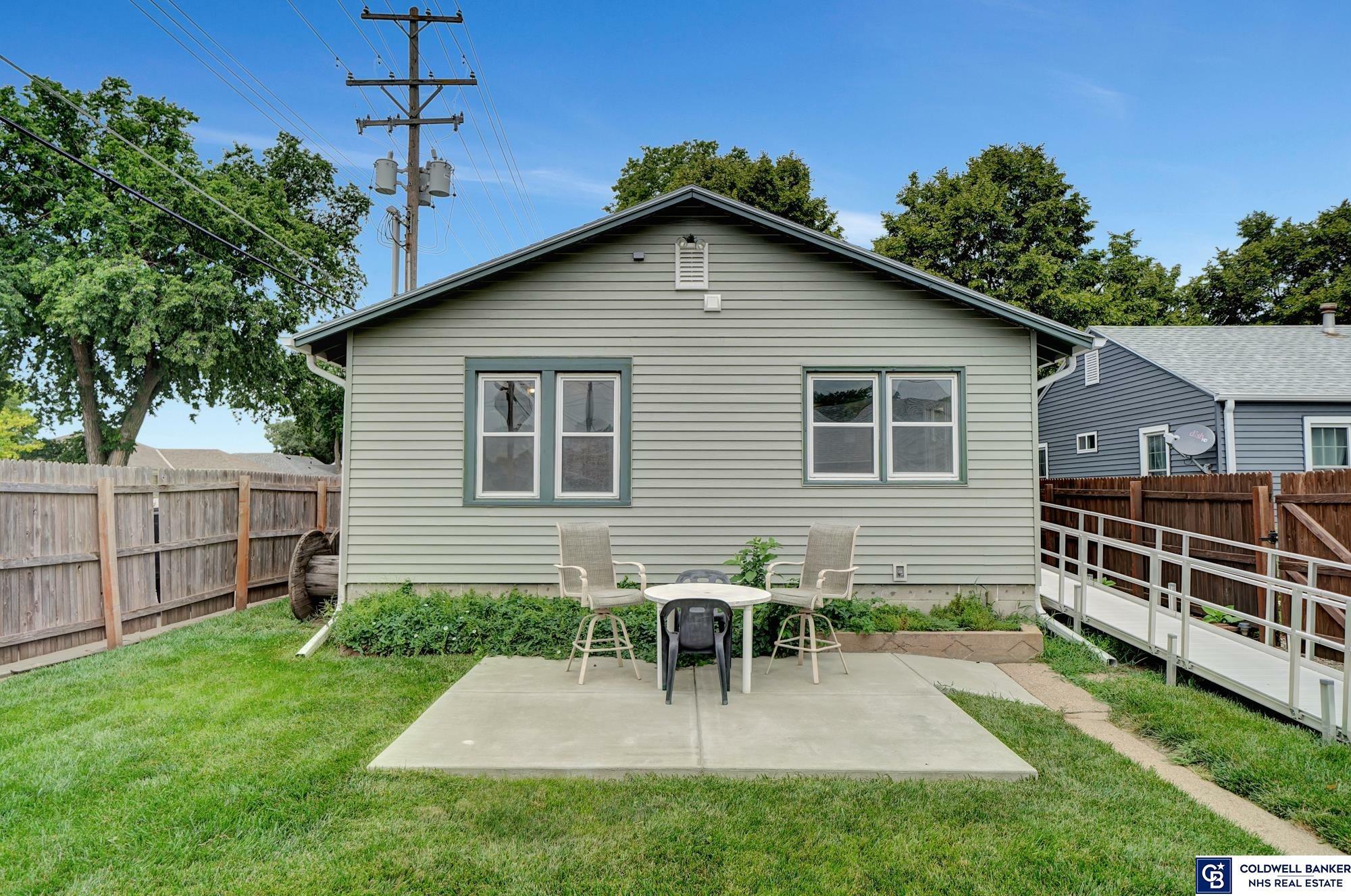 Property Photo:  1376 Chautauqua Avenue  NE 68510 