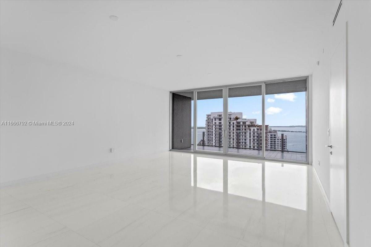 Property Photo:  300 Biscayne Blvd Way 3403  FL 33131 