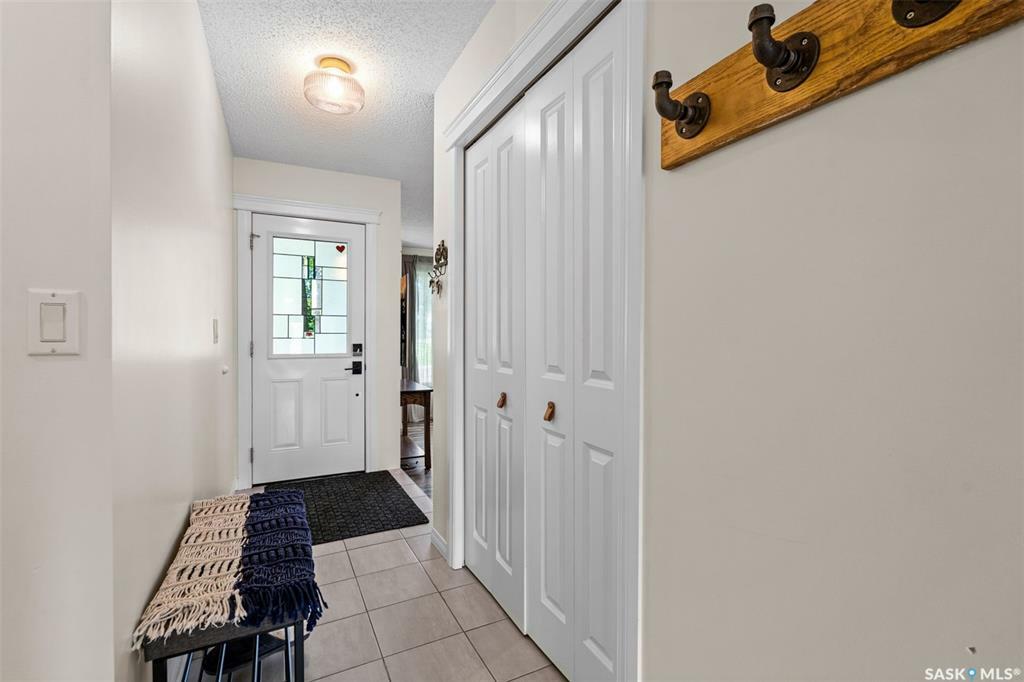 Property Photo:  306 Waterbury Road  SK S7J 4T9 