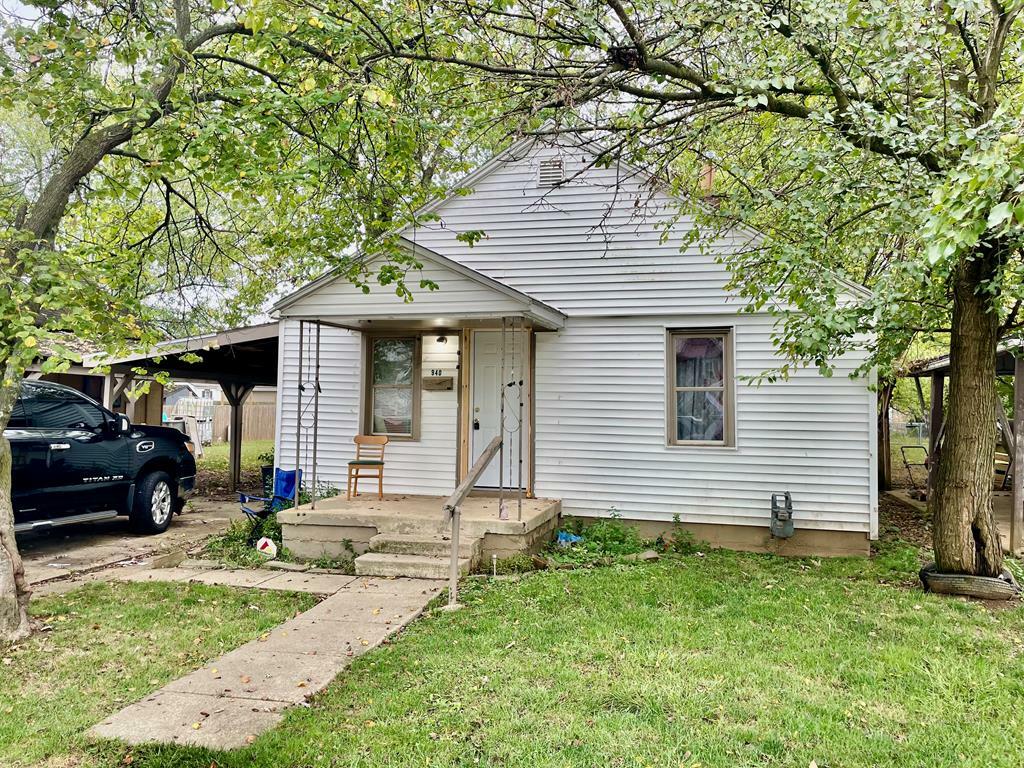 Property Photo:  940 4th St  OH 45601 