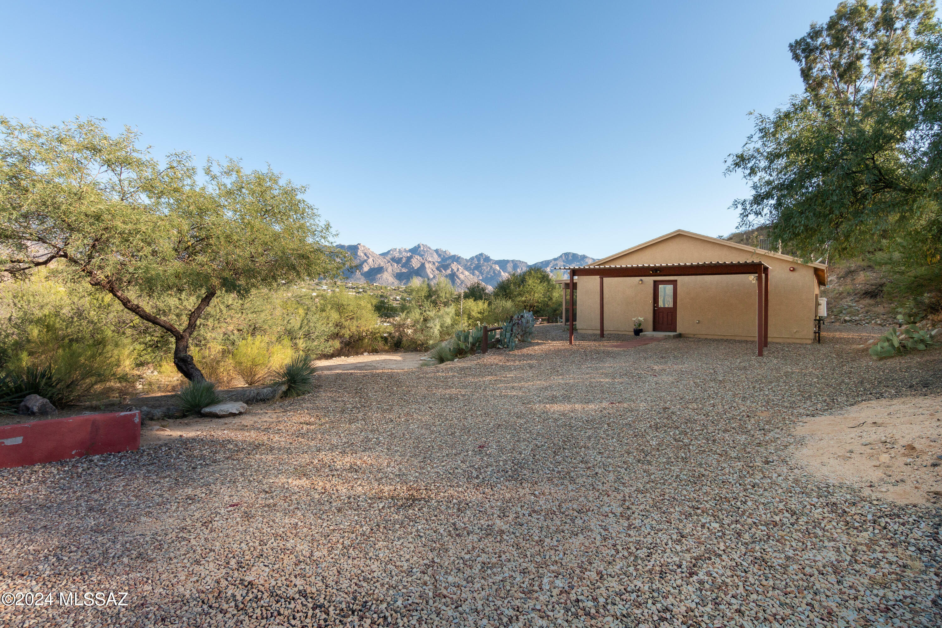 Property Photo:  15295 N Lago Del Oro Parkway  AZ 85739 