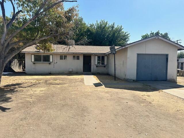 Property Photo:  4211 W Sunnyside Avenue  CA 93277 