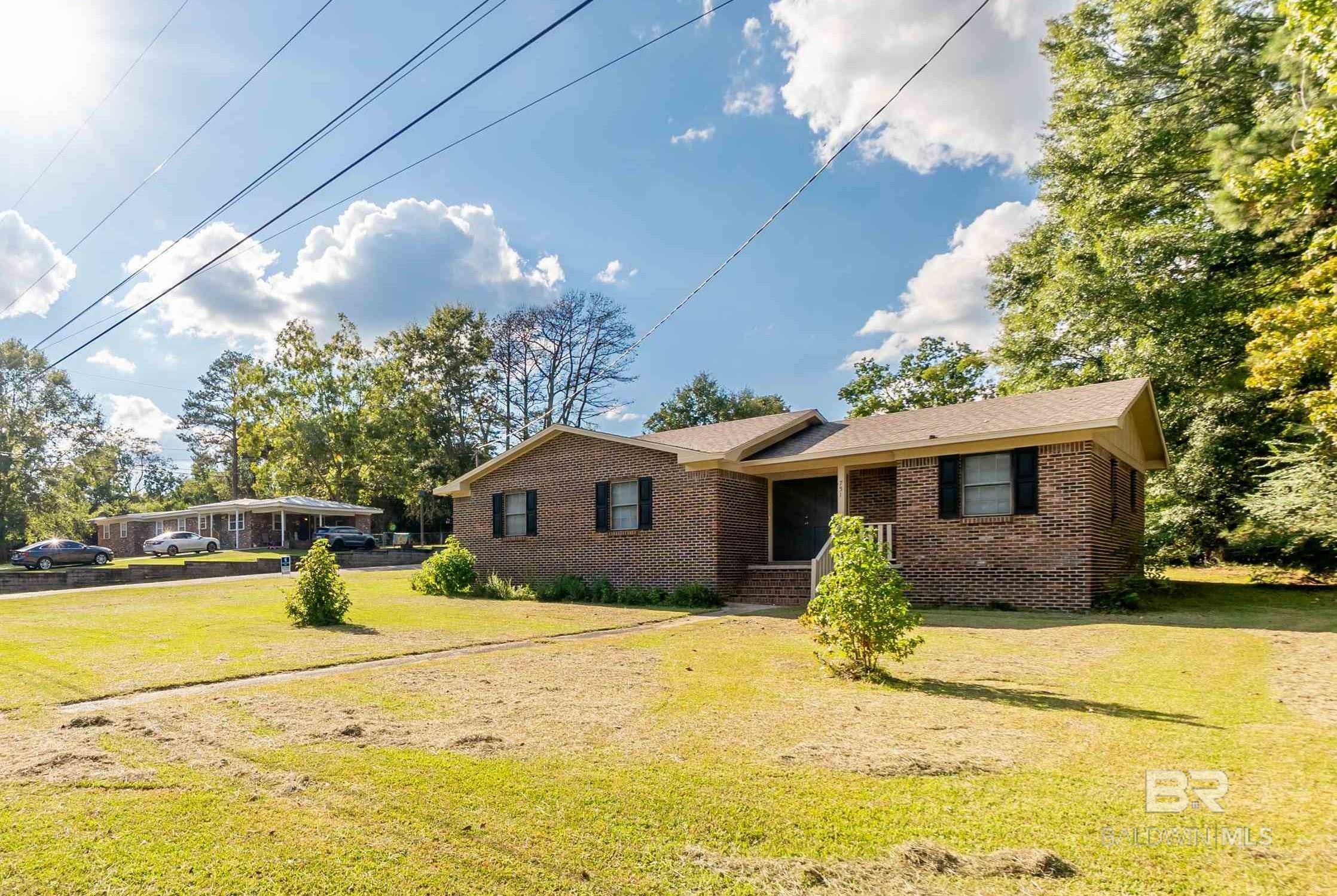 Property Photo:  751 Liles Boulevard  AL 36426 