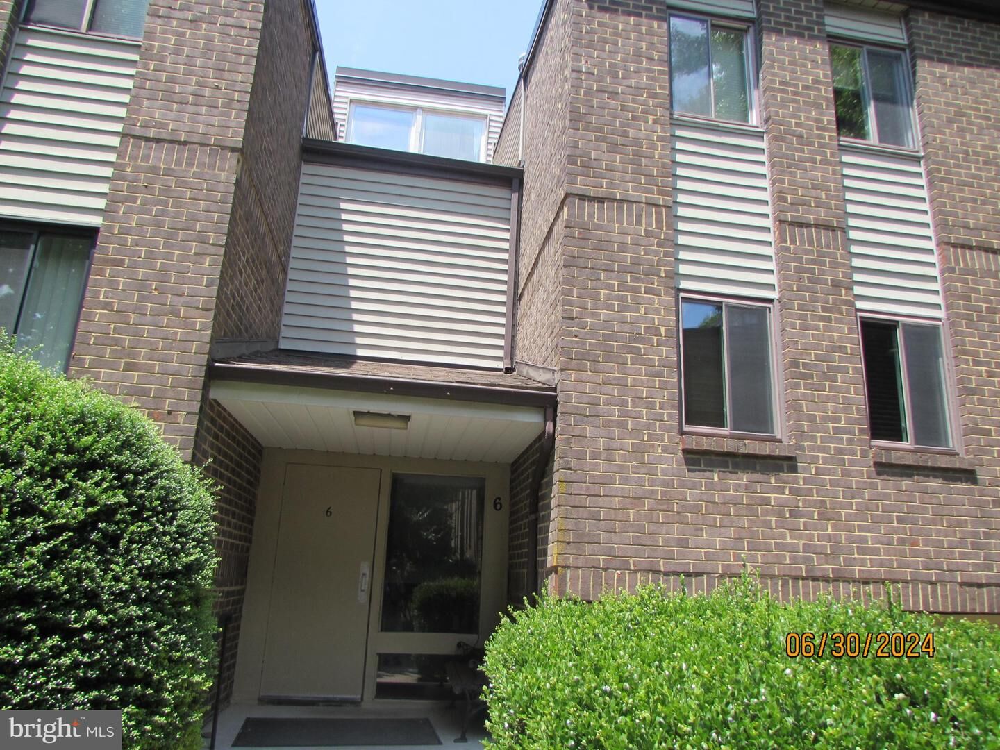 Property Photo: 6 Longstream Court T-1 MD 21209