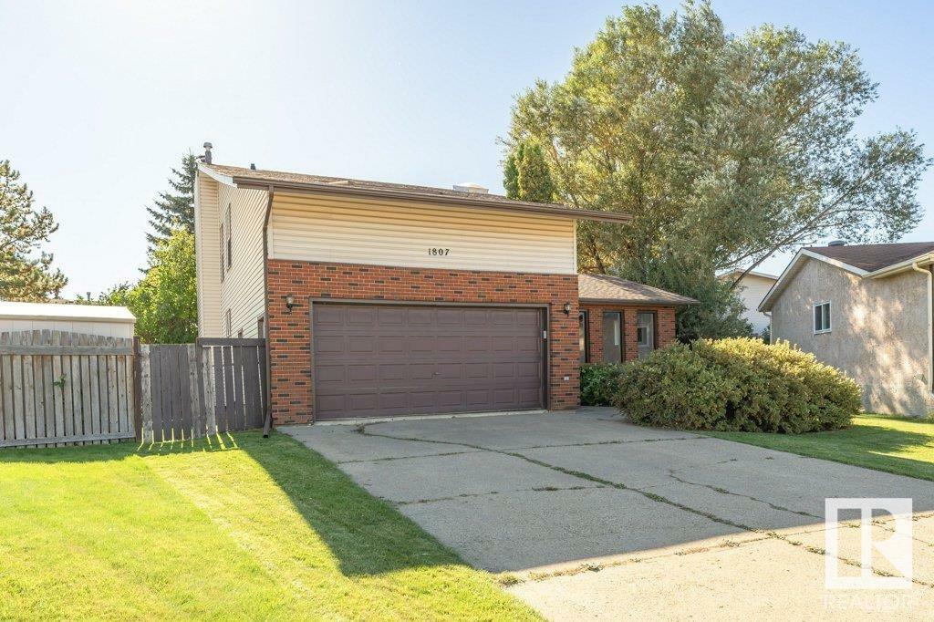 Property Photo:  1807 104 Street NW  AB T6J 5J9 