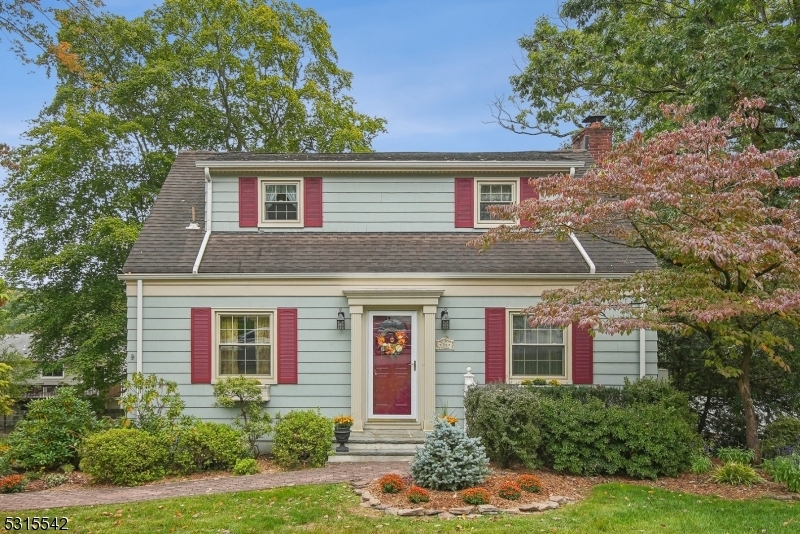 Property Photo:  34 Oakwood Dr  NJ 07470 