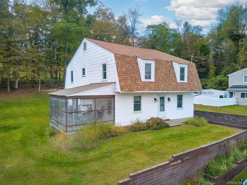 Property Photo:  6 Carnation Avenue  NY 12428 