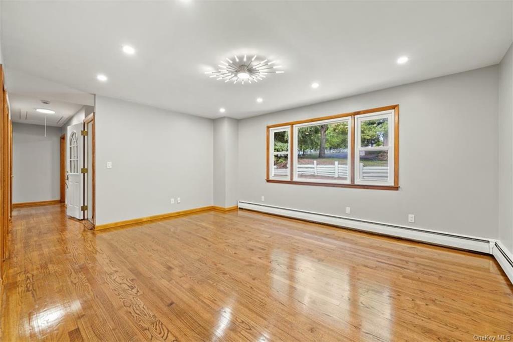 Property Photo:  7 Millburn Road  NY 10924 