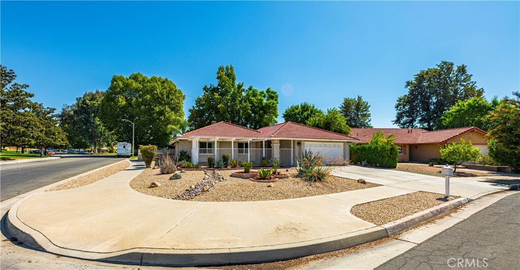 Property Photo:  1186 Bottle Tree Way  CA 92545 