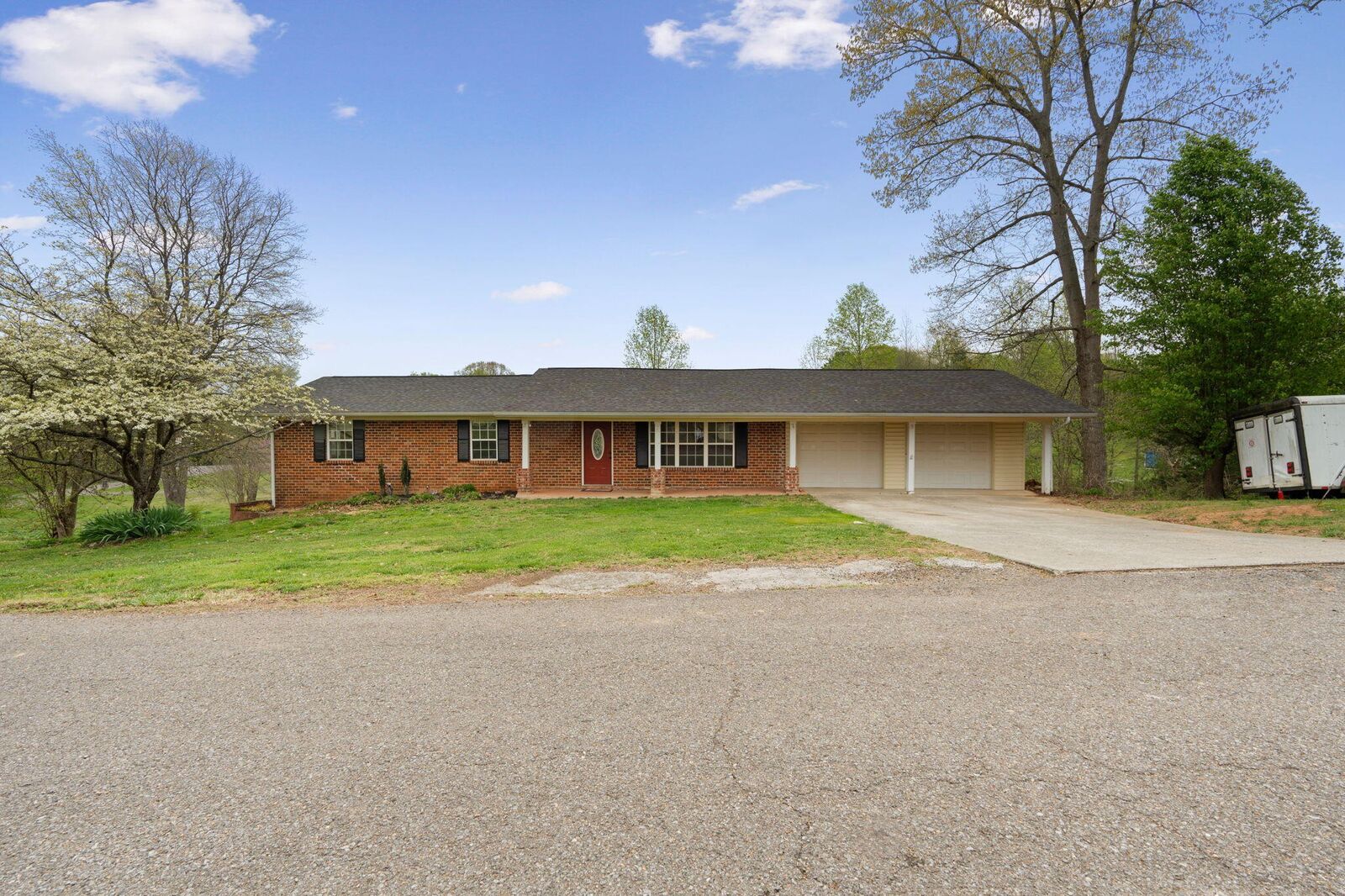 Property Photo: 3015 Ginger Circle Drive SE TN 37323