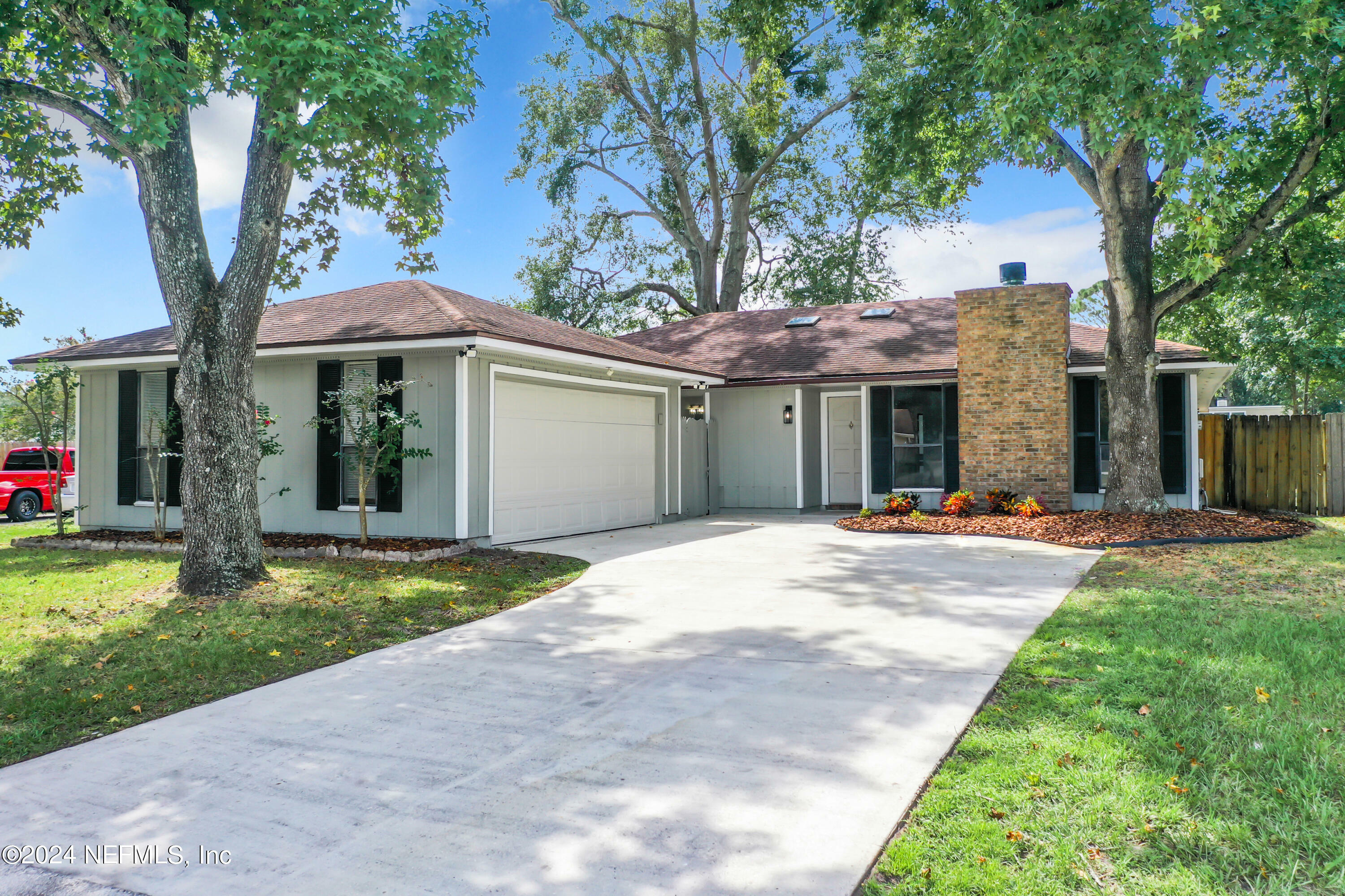 Property Photo:  8482 Bluestem Court  FL 32244 