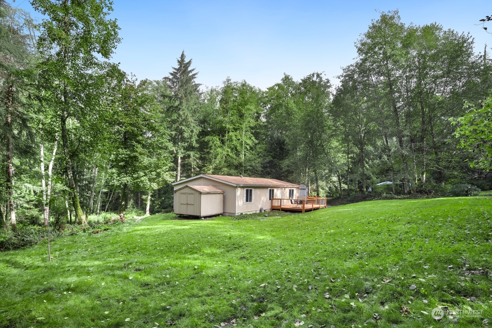 Property Photo:  1293  Wallace Court  WA 98277 