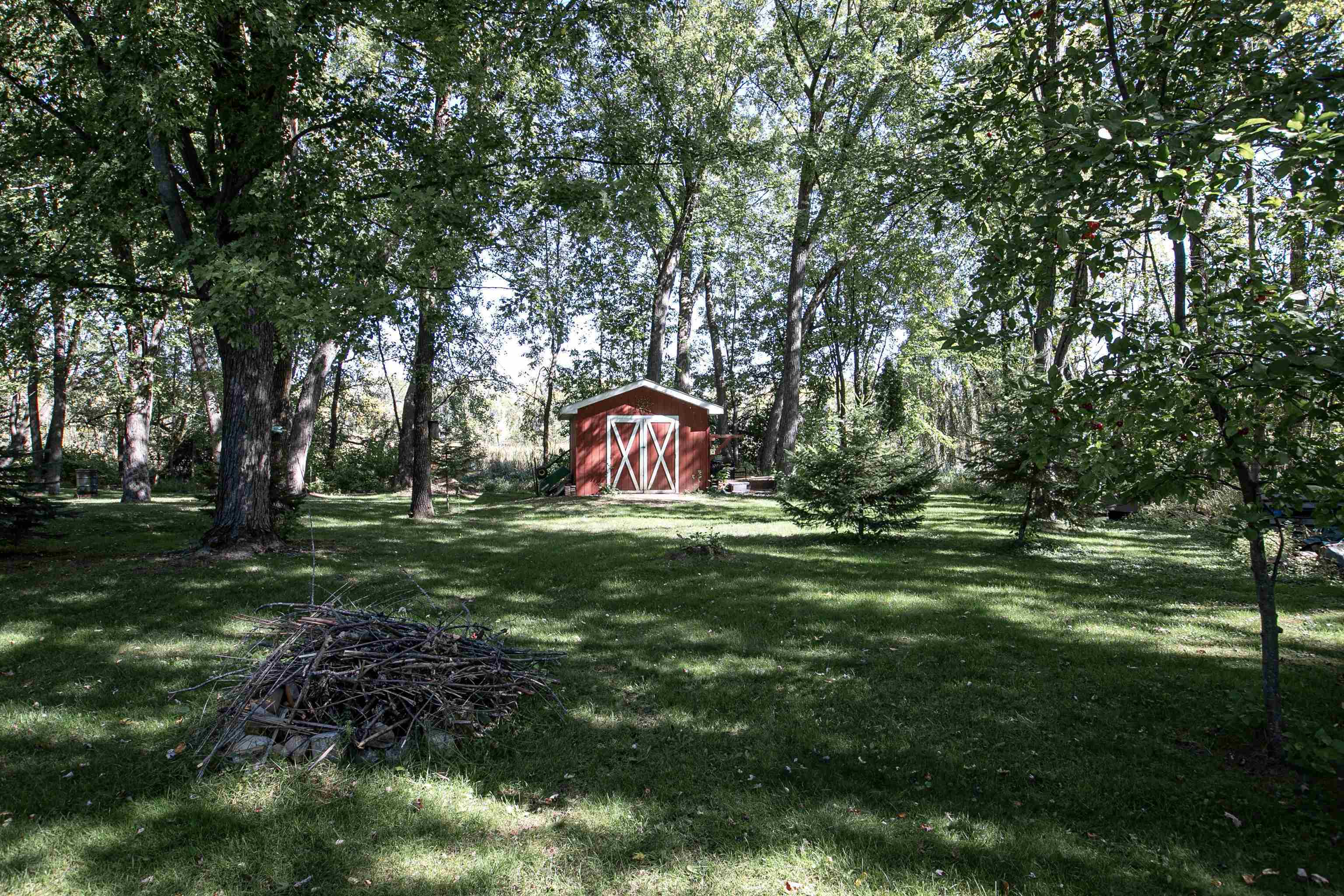 Property Photo:  8909 Riverview Lane  WI 54940-9605 