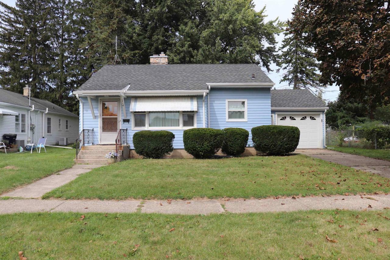 Property Photo:  1718 Gartland Avenue  WI 53548 