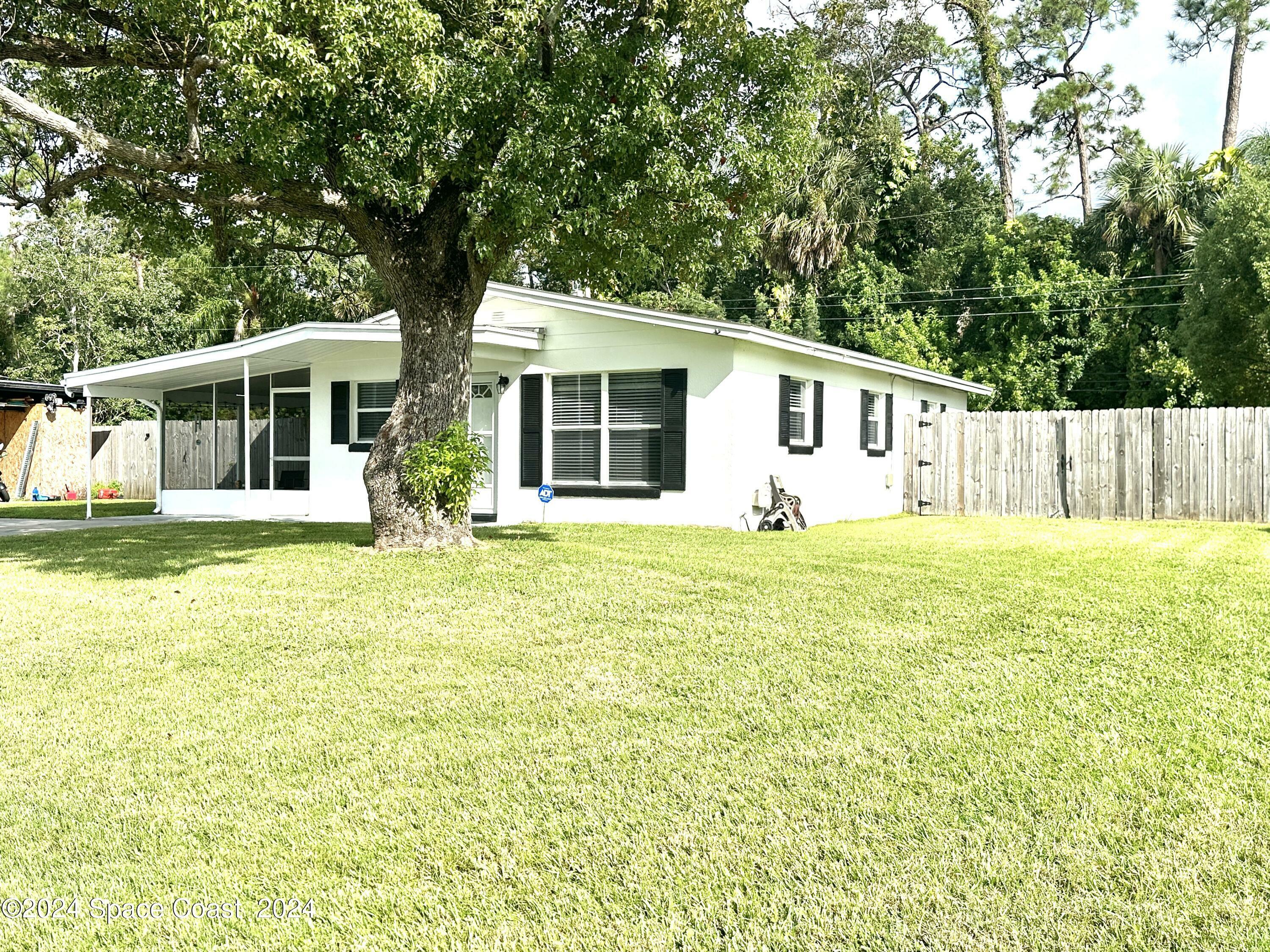 Property Photo:  3080 Kirby Drive  FL 32796 