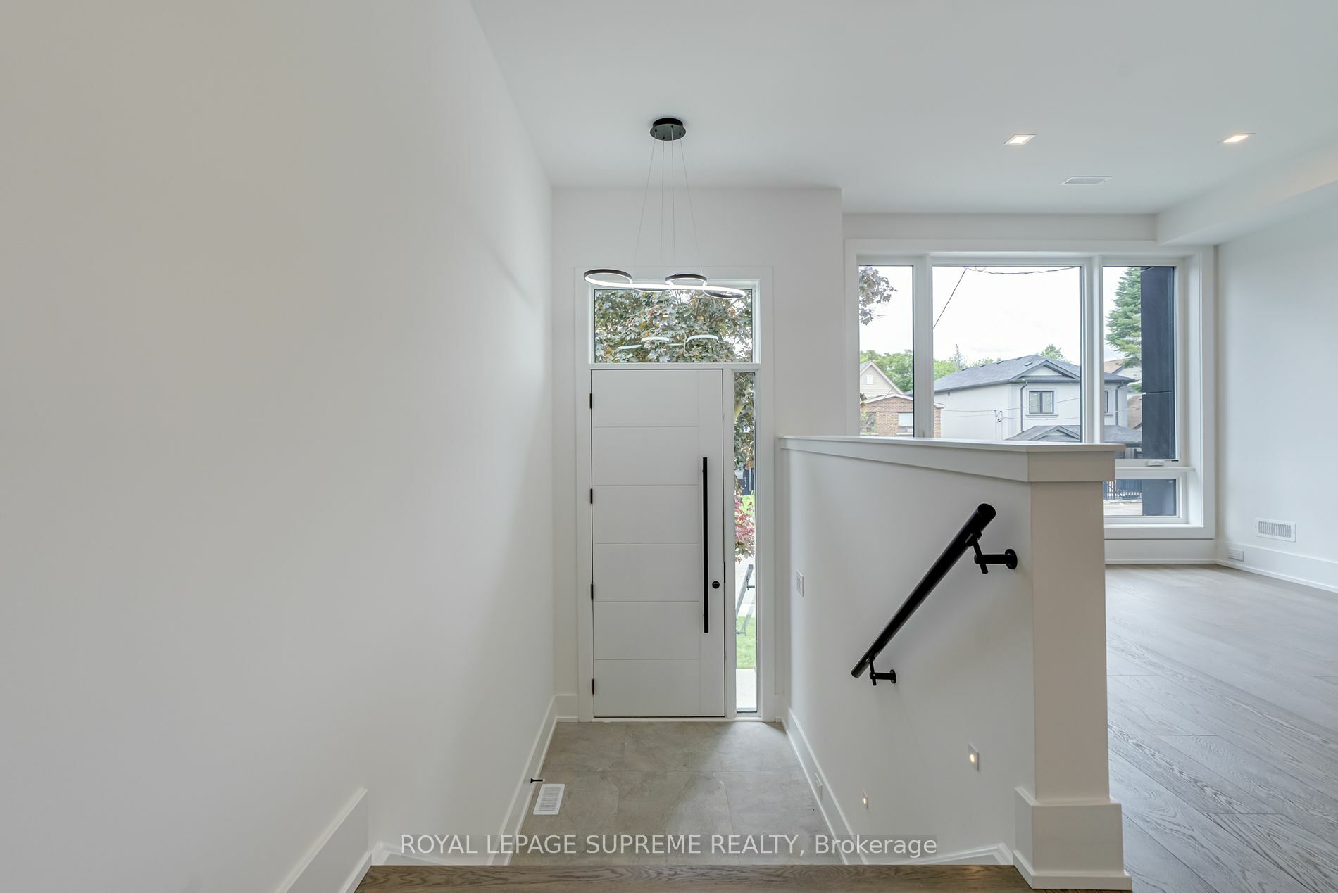 Property Photo:  62 Earlsdale Ave  ON M6C 1L3 