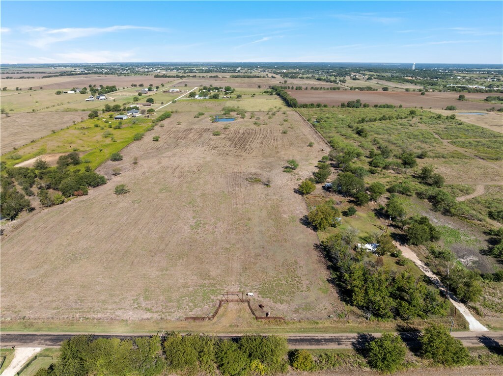 Property Photo:  847 N Rock Creek Road  TX 76708 