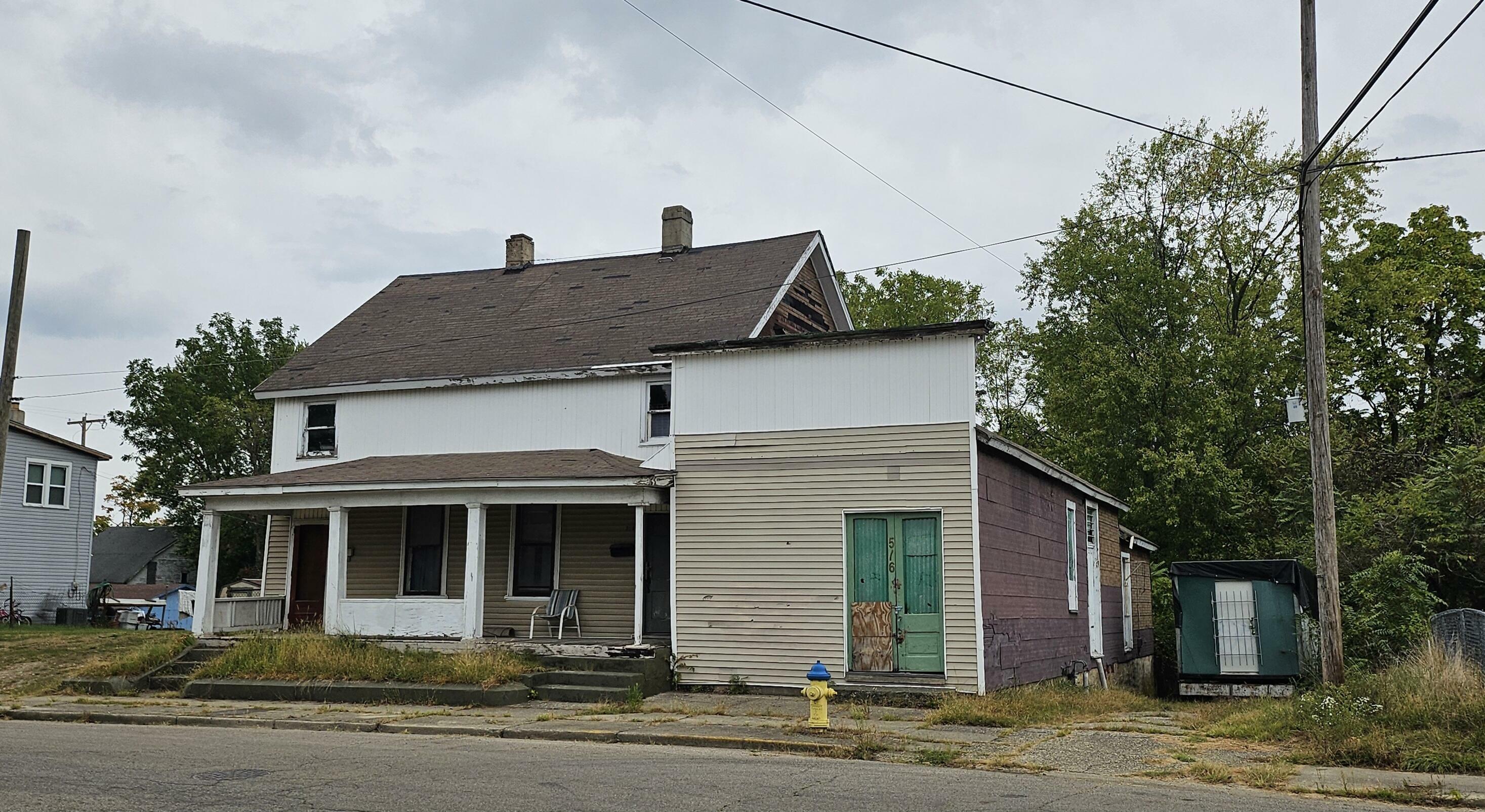 Property Photo:  512 E Pleasant Street  OH 45505 