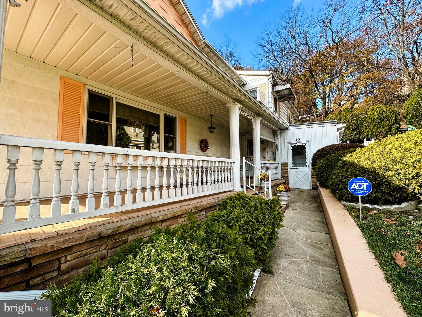 Property Photo:  10 W Main Street  MD 21539 