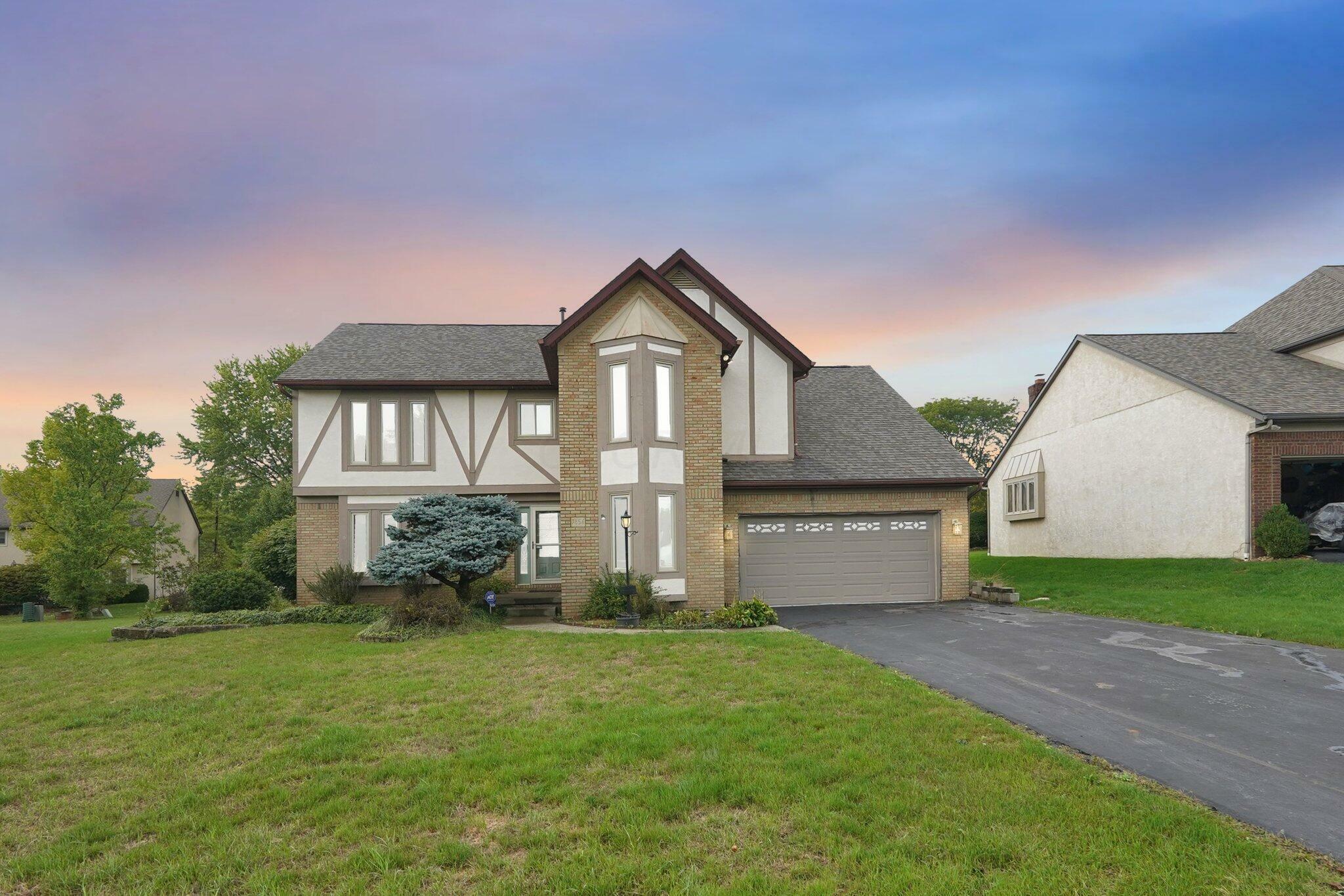 Property Photo:  7856 Slate Ridge Boulevard  OH 43068 