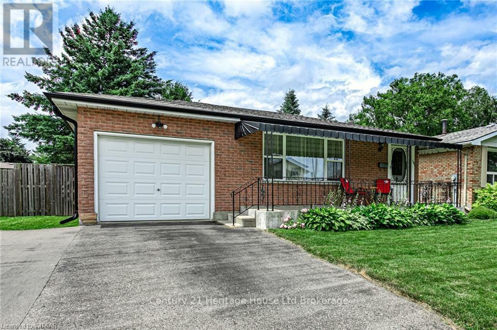 Property Photo:  191 Diefenbaker Drive  ON N4S 8K1 