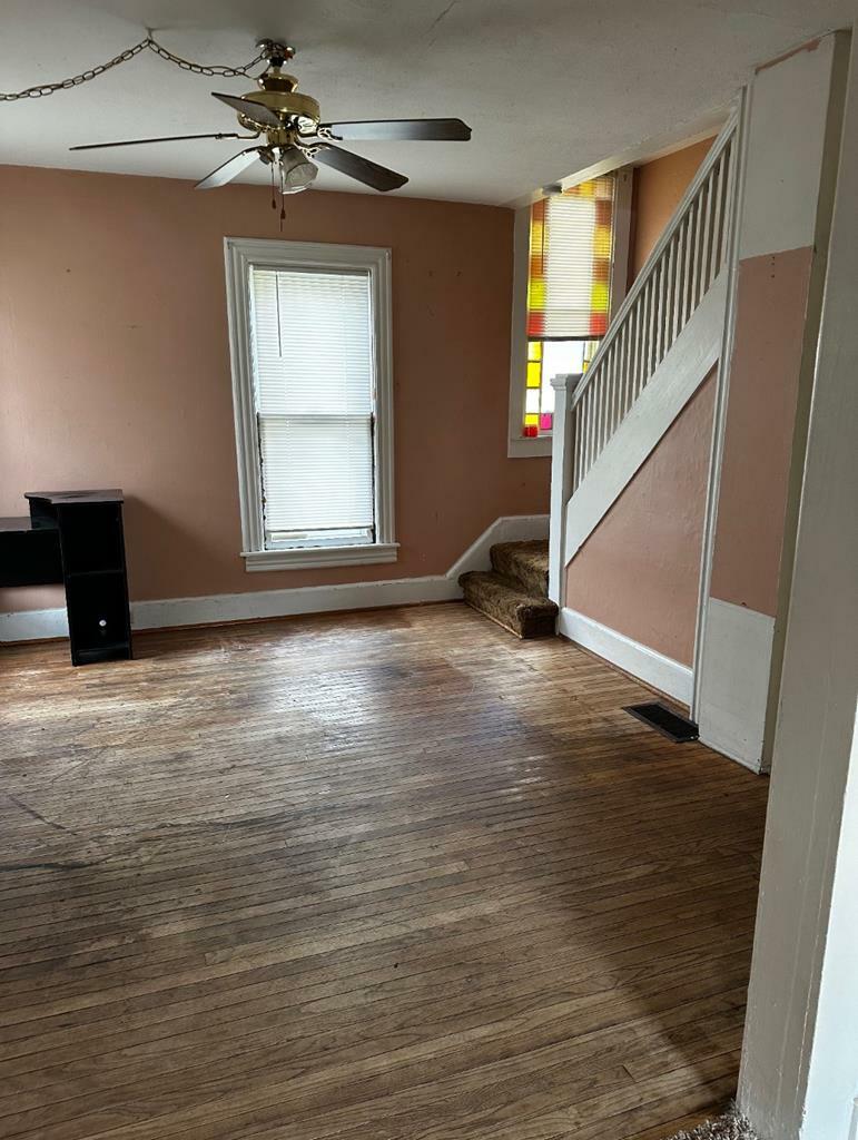 Property Photo:  86 Cleveland Ave  NY 14905 