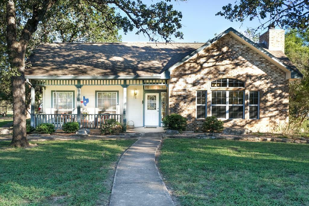 Property Photo:  309 E Oak Wood Rd  TX 78028 