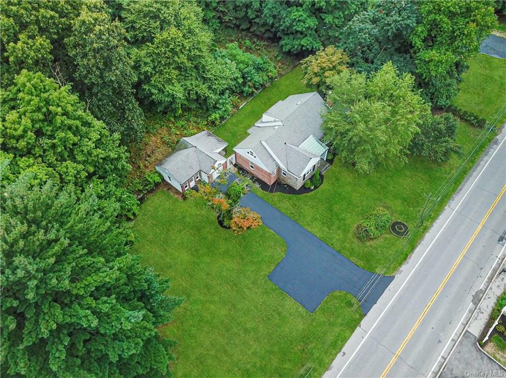 Property Photo:  61 Oregon Road  NY 10567 