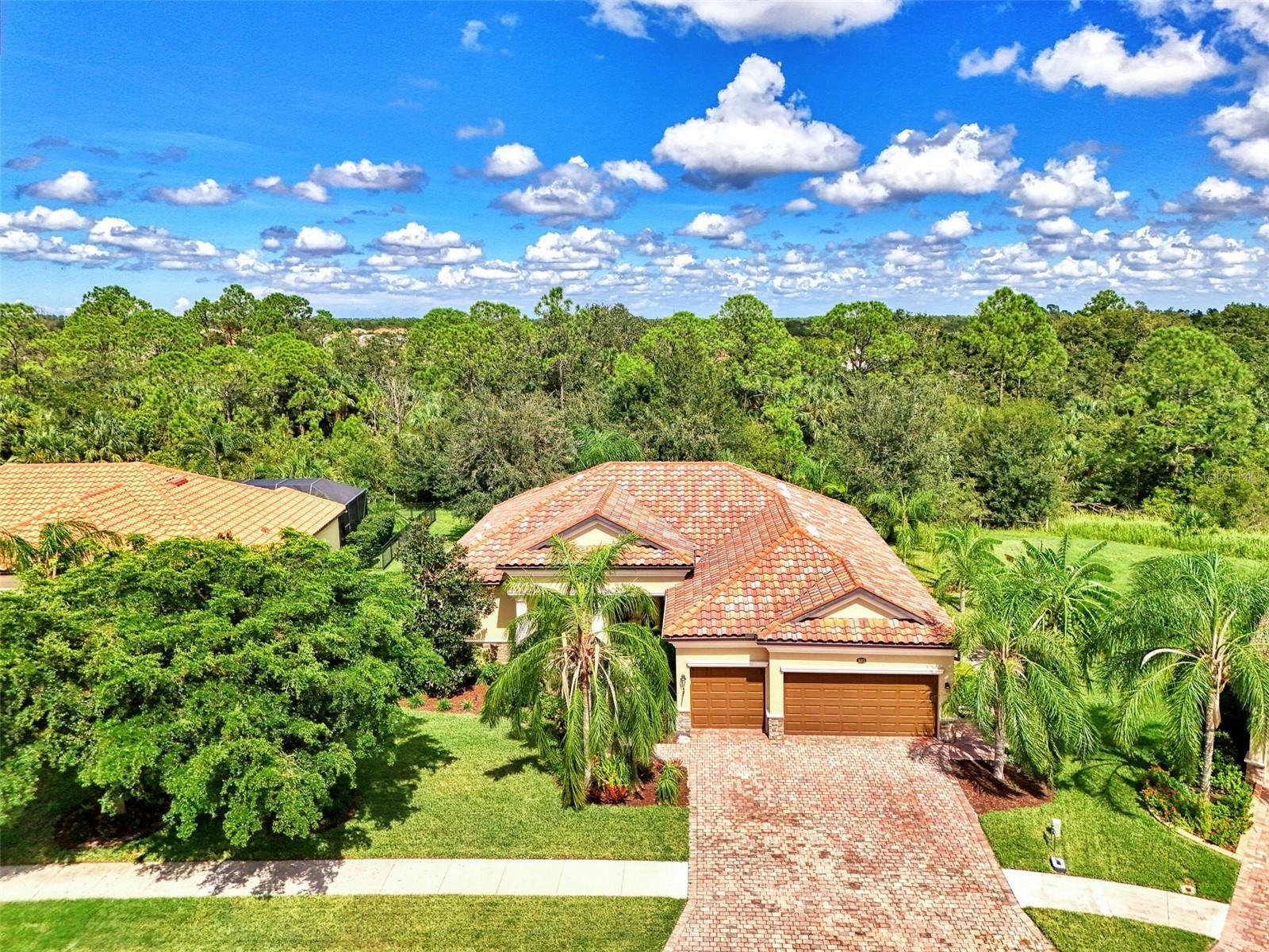 Property Photo:  20973 Loggia Court  FL 34293 