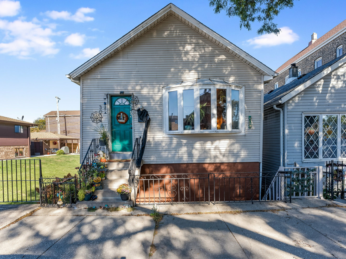 Property Photo:  3034 S Lyman Street  IL 60608 