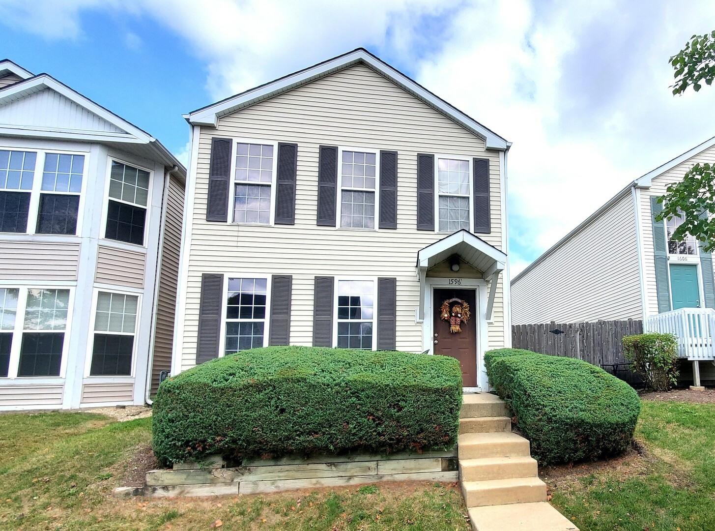 Property Photo: 1596 Linden Park Lane IL 60504