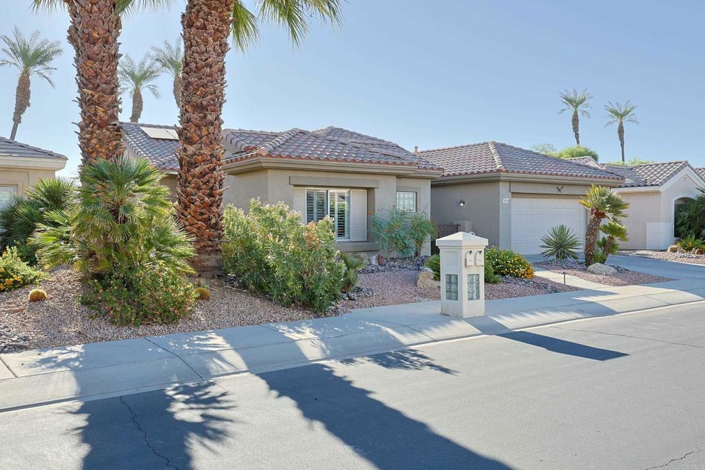 Property Photo:  36614 Emerald Cv  CA 92211 