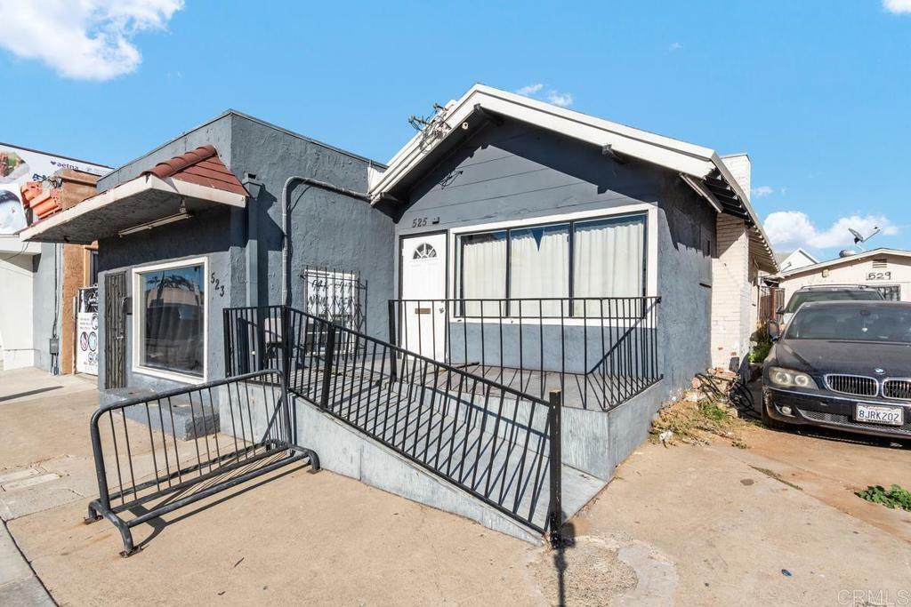 Property Photo:  523 29 Highland  CA 92136 