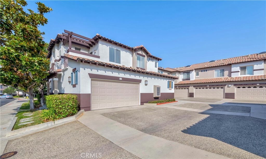 Property Photo:  2325 Ternberry Court  CA 92782 