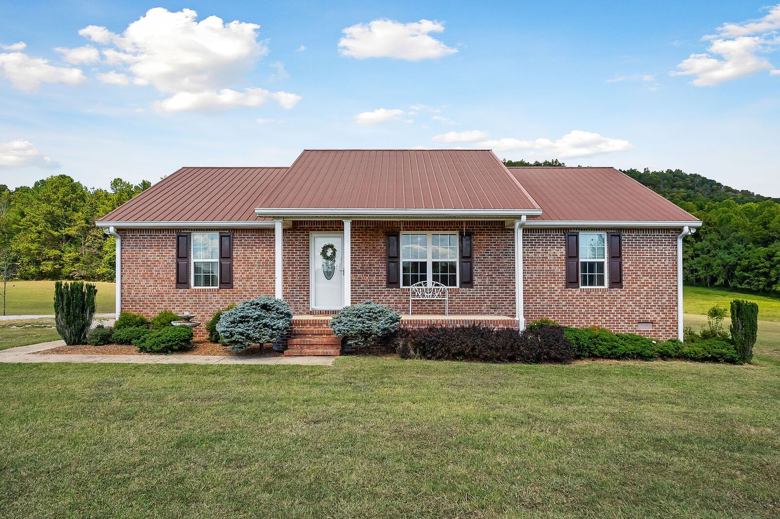 Property Photo:  1215 Judge Purser Hill Rd  TN 37110 
