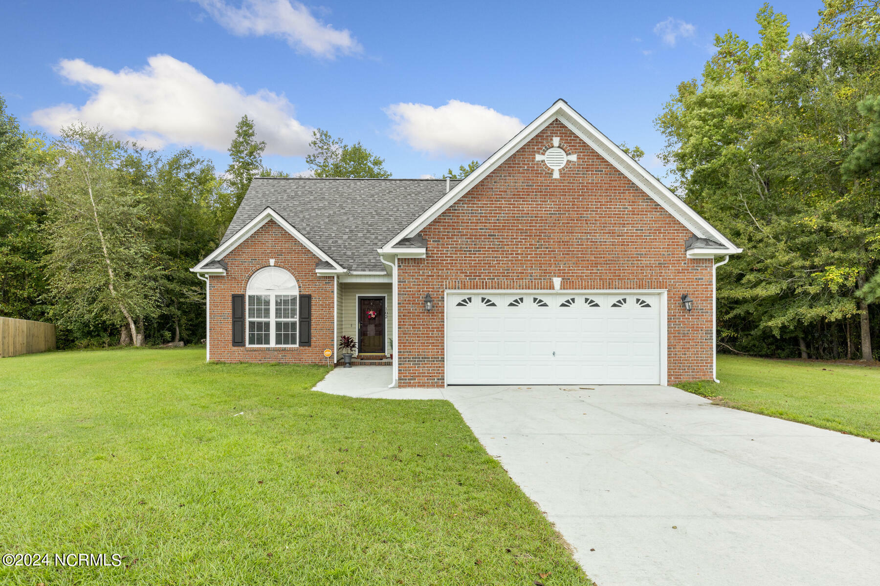 Property Photo:  102 Mayfield Court  NC 28540 