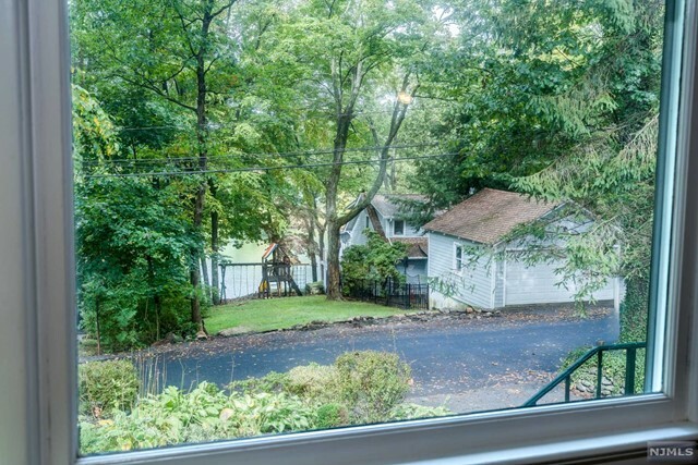 Property Photo:  39 Lakeside Trail  NJ 07405 