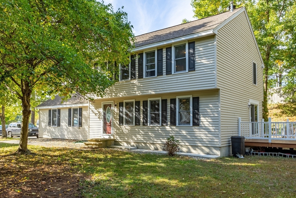 Property Photo:  9 Lamplighter Lane  MA 01863 