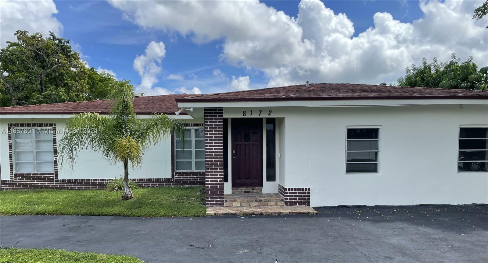 Property Photo:  8172 NW 68th Ter  FL 33321 