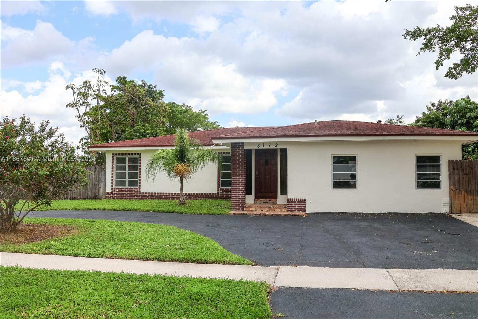 Property Photo:  8172 NW 68th Ter  FL 33321 